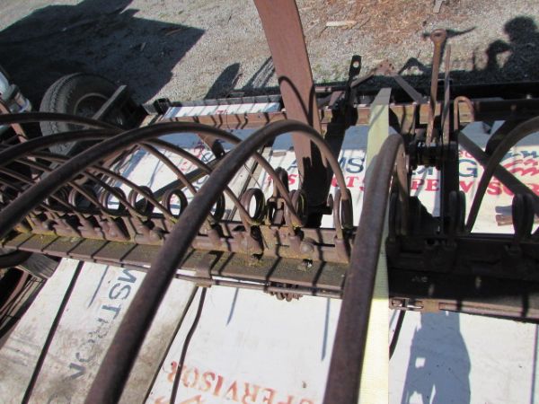 WORKING ANTIQUE JOHN DEERE DUMP RAKE