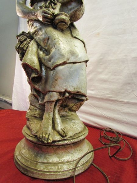 GORGEOUS PATINA FINISH VINTAGE ART NUVEAU LAMP BY CAPRI