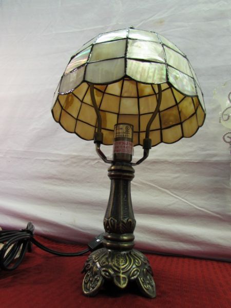 ELEGANT DÉCOR - LAMP WITH CAPIZ SHELL SHADE, WALL SCONCE, JEWELRY BOX & MORE 