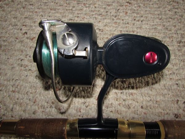 GARCIA CONOLON FISHING ROD WITH GARCIA MITCHELL REEL