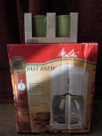 NEVER USED FAST BREW COFFEE MAKER & TWO STONEWARE COFFEE CUPS