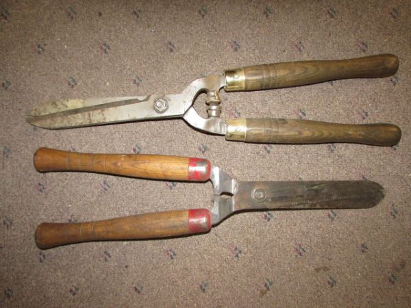 CRAFTSMAN GARDEN SHEARS, HAND SCYTHE & MORE