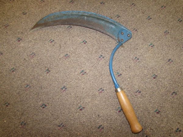 CRAFTSMAN GARDEN SHEARS, HAND SCYTHE & MORE