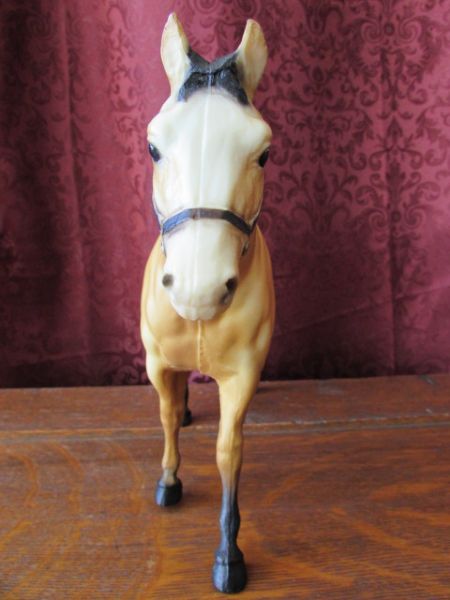 BREYER QUARTER HORSE GELDING