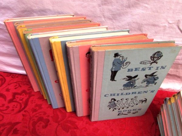 A SECOND SET OF SIXTEEN VINTAGE BOOKS FROM BEST IN CHILDRENS BOOKS SERIES 