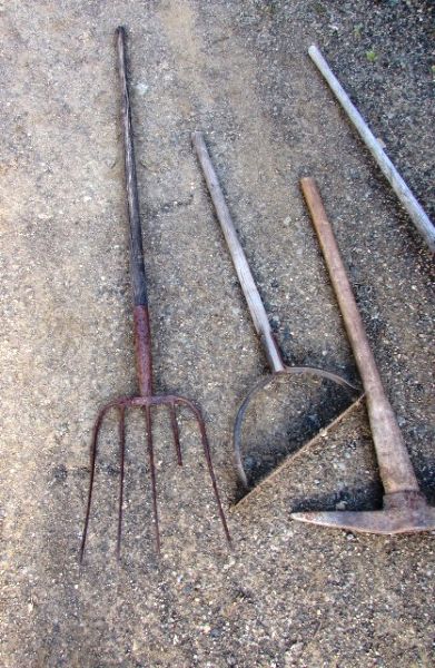 VINTAGE HAY FORK, NICE PICK & WEED WACKER