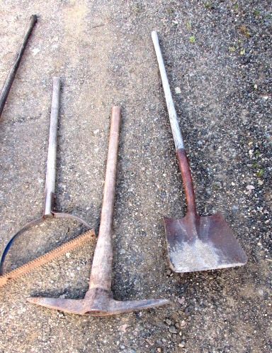 VINTAGE HAY FORK, NICE PICK & WEED WACKER