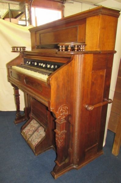 ANTIQUE PUMP ORGAN IN A BEAUTIFUL CABINET! 