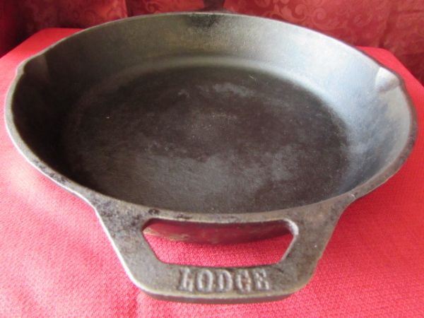 LODGE 8SK CAST IRON SKILLET