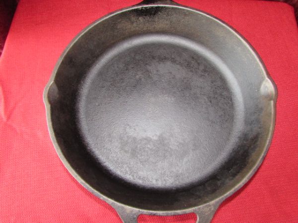 LODGE 8SK CAST IRON SKILLET