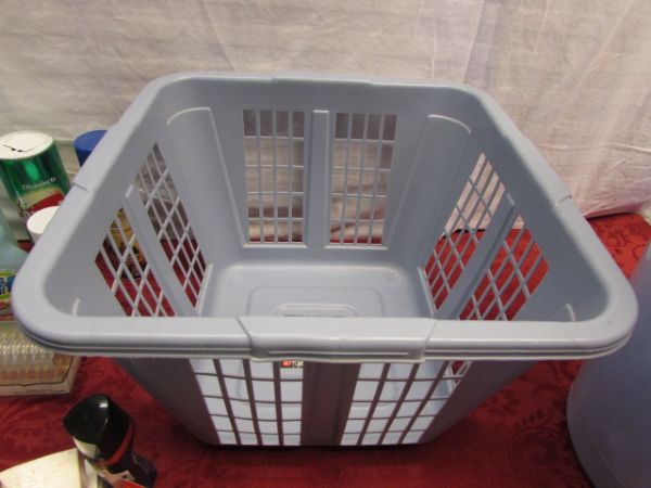 LAUNDRY BASKET FULL OF CLEANING & HOUSEHOLD SUPPLIES & LARGE WASTE BASKET