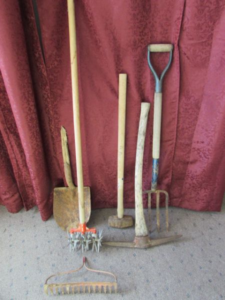 8 LB SLEDGE FOUR PRONG PITCHFORK CULTIVATOR & MORE