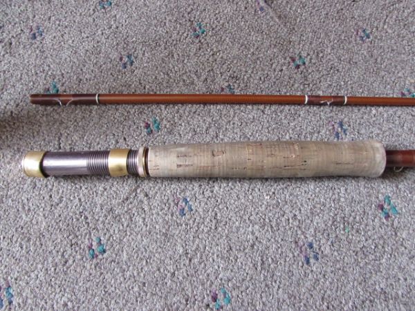 VERY NICE VINTAGE FENWICK FERALITE FLY ROD WITH SOFT & ALUMINUM CASES