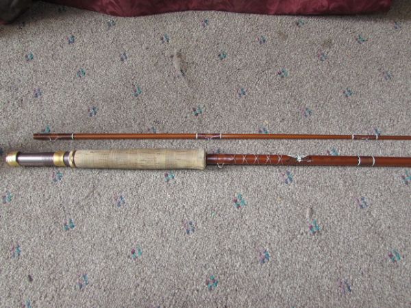 VERY NICE VINTAGE FENWICK FERALITE FLY ROD WITH SOFT & ALUMINUM CASES