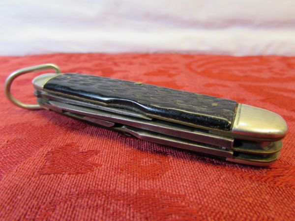 COOL VINTAGE CAMILLUS SCOUT POCKET KNIFE WITH COMPASS 