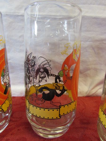 VERY COLLECTIBLE BUGS BUNNY 50TH BIRTHDAY GLASSES 