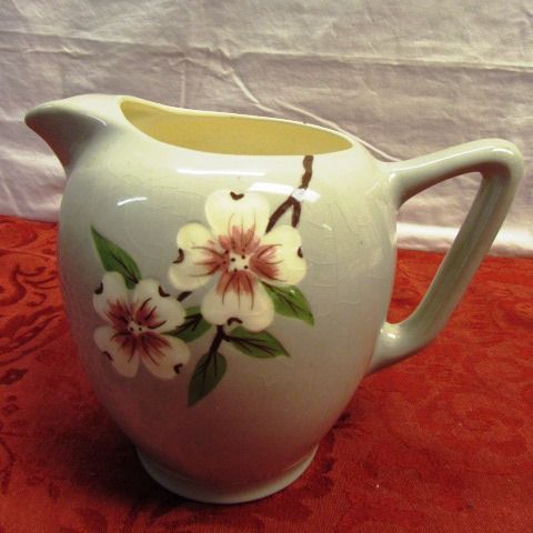 BEAUTIFUL VINTAGE BRENTWOOD WEIL WARE PITCHER, CREAMER & SUGAR BOWL