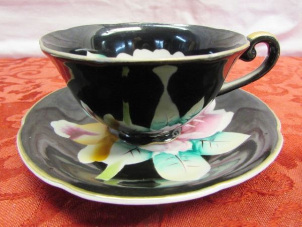 TEA & ROSES - ELEGANT CHINA TEA CUPS & SAUCERS 