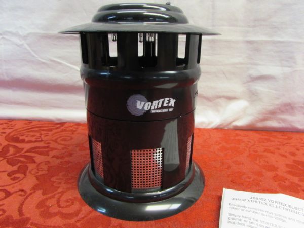 BE PREPARED FOR SUMMER INSECTS - NIB COLEMAN PORTABLE BUG ZAPPER & VORTEX INSECT TRAP