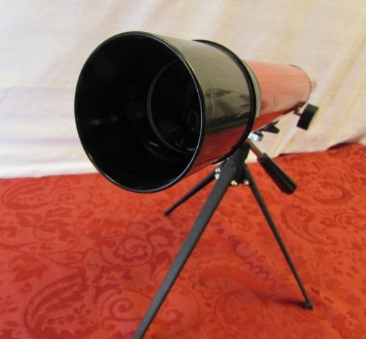 TASCO 50 MM ZOOM SPOTTING SCOPE WITH TRIPOD