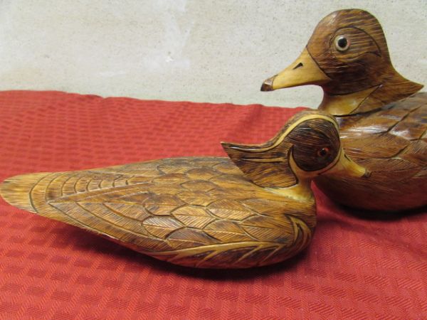 VERY WELL DONE HAND CARVED WOOD DUCKS