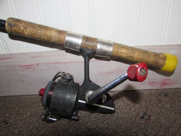 Lot Detail - TWO VINTAGE ROD & REEL COMBOS GARCIA MITCHELL DAM QUICK