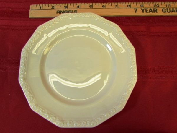 LOVELY ROSENTHAL MARIA SALAD PLATES 