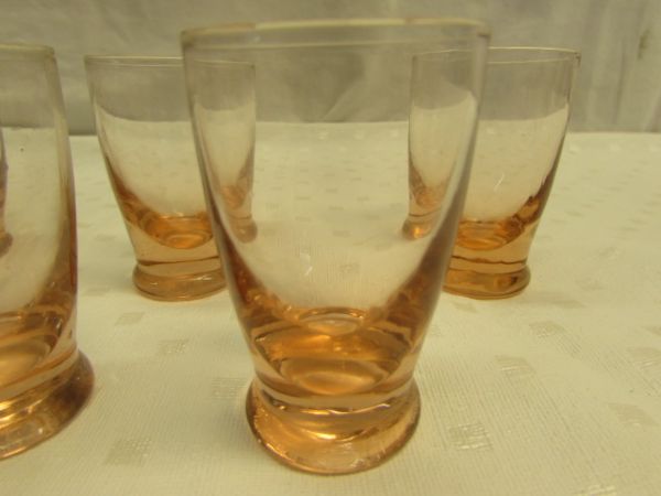 ELEGANT PINK GLASS DECANTER & GLASS SET, HAVERHILL'S CORK JET & OLD WORLD DÉCOR 