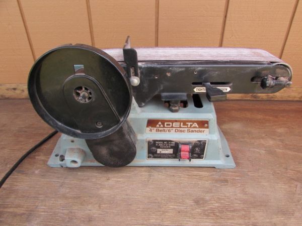 VERY NICE DELTA 4 BELT SANDER