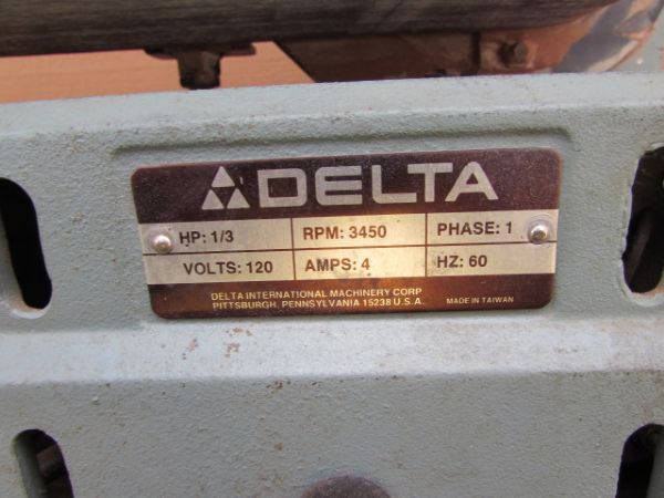 VERY NICE DELTA 4 BELT SANDER