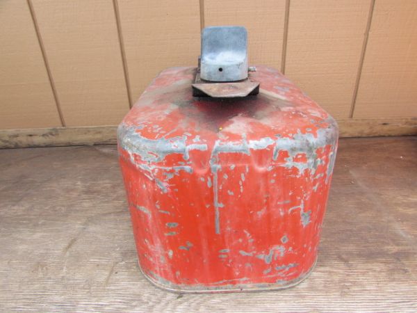 VINTAGE METAL EVINRUDE GAS CAN