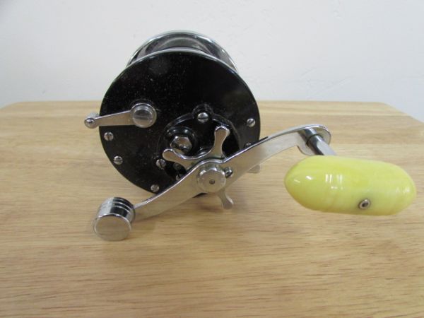 PENN SALTWATER FISHING REEL