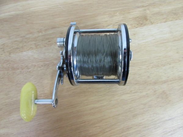 PENN SALTWATER FISHING REEL