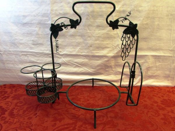 KITCHEN MUST HAVES!  DECORATIVE WIRE PLATE STAND, DISH TOWELS, FOOD STORAGE & VEGGIE CUTTER - NEW!