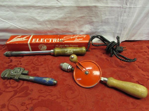 WORKING VINTAGE SOLDERING IRON, HAND DRILL & MINI PIPE WRENCH