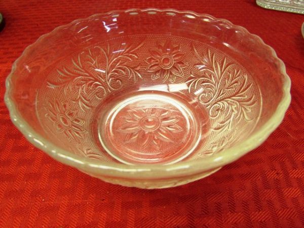 GORGEOUS VINTAGE SANDWICH GLASS SET BY HOCKING & COVERED BUTTER DISH