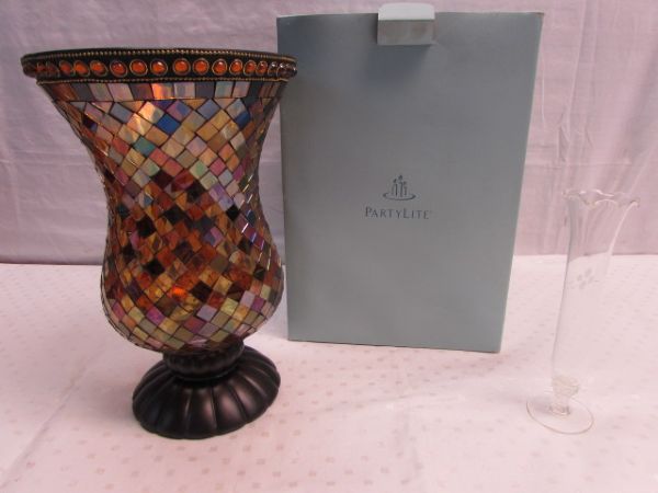 STUNNING PARTYLITE GLOBAL FUSION HURRICANE LAMP & DELICATE BUD VASE