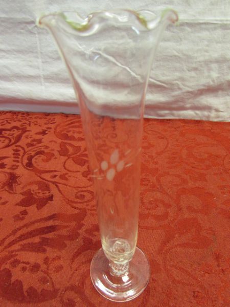 STUNNING PARTYLITE GLOBAL FUSION HURRICANE LAMP & DELICATE BUD VASE