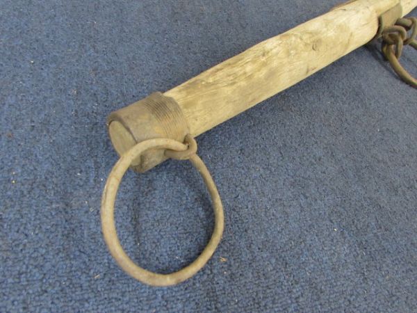 GREAT WESTERN DÉCOR - ANTIQUE WOOD & FORGED IRON YOKE 