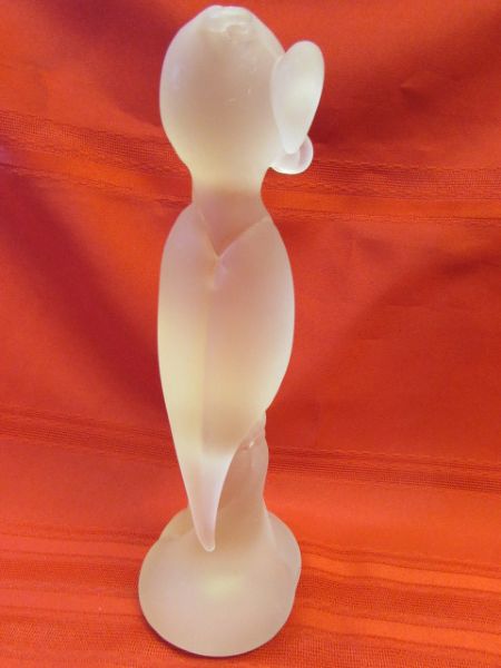 ADORABLE VINTAGE HAND BLOWN GLASS OWL STATUE - 12 TALL