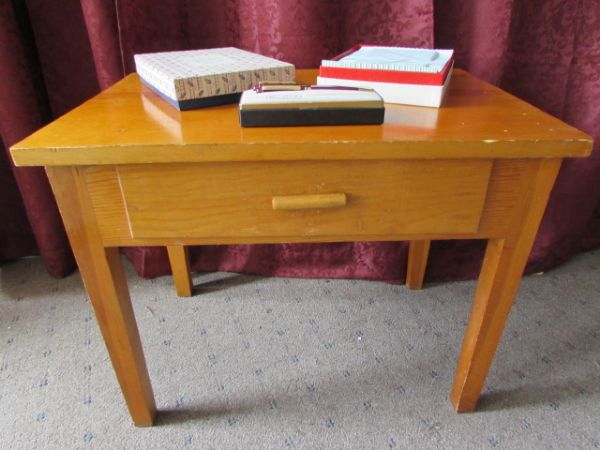 END TABLE WITH DRAWER WITH NEW IN BOX MONTEFIORE PEN & PENCIL SET & STATIONARY 