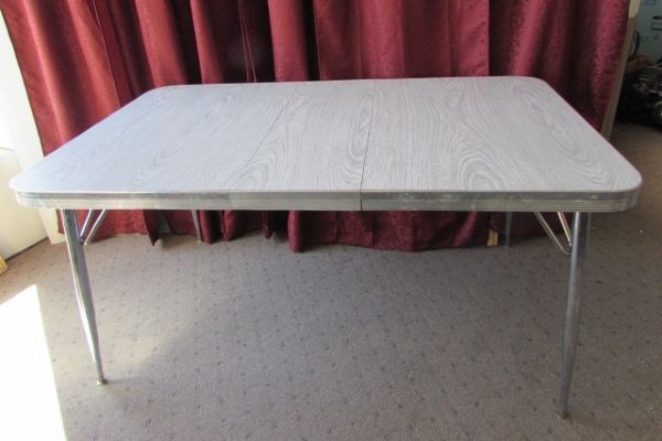 RETRO KITCHEN TABLE WITH  LEAF