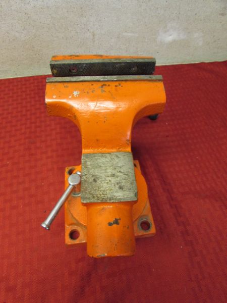 BENCH VISE BY PONY