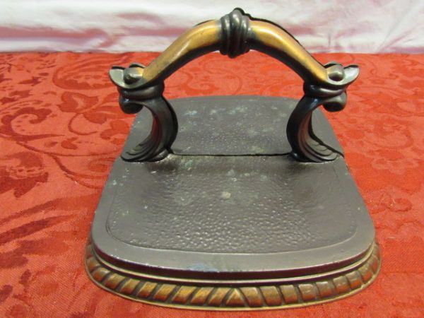 UNIQUE VINTAGE COPPER SCROLLED HANDLE BOOK ENDS 