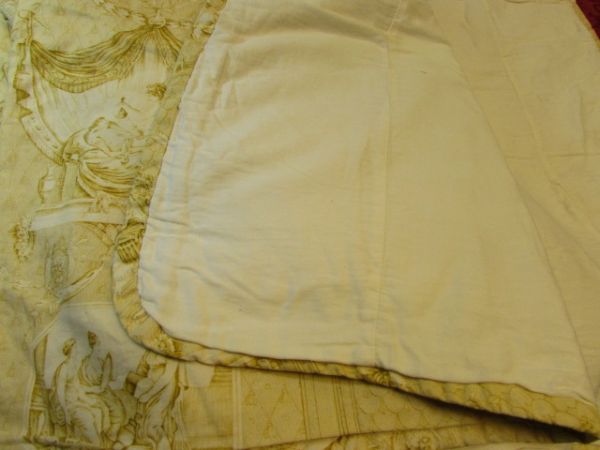 BED SPREAD WITH ELEGANT GOLDEN YELLOW GRECO-ROMAN PRINT 