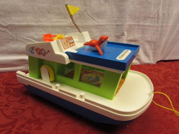 VINTAGE & NEWER KID'S TOYS - FISHER PRICE RADIO & HAPPY HOUSE BOAT, GEOBRA CASH REGISTER, LITTLE SMART FLYER & MORE