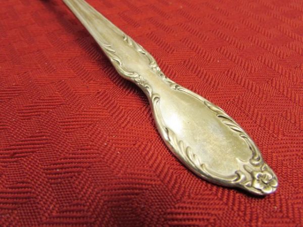 ELEGANT VINTAGE ROGERS & BROS. SILVER PLATE SERVING FORK, SPOON & PIE SERVER