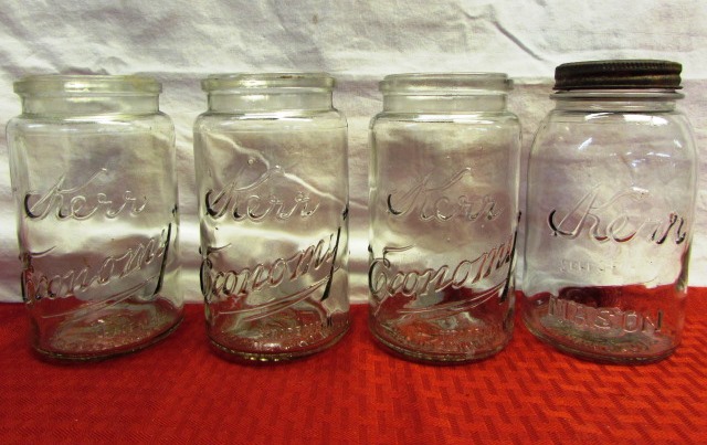 vintage wide mouth Mason jar 1915 patent date Kerr quart jar w