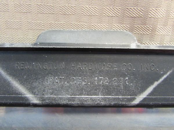 VINTAGE REMINGTON HARDWARE CO CAST ALUMINUM MAILBOX CIRCA 1920'S