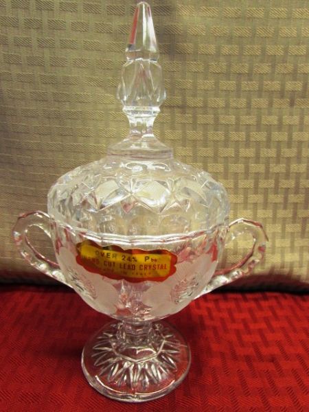 GORGEOUS NEW IN BOX VINTAGE HAND CUT LEAD CRYSTAL CREAMER & SUGAR BOWL & TABLE LINENS 